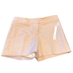 Kenar Women's Classic Activewear Shorts NWT, Size 8 4" Inseam.